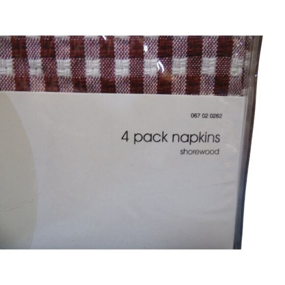Home Trends 20 x 20 Fabric Napkins Red & White Checkered Shorewood 4 Pack - Picture 2 of 4